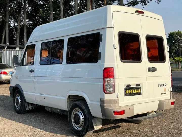 2021 Iveco DeYi 2.5T 122HP L4 5MT,autocango,china used car exporter,china ev exporter,chinese used car exporter,chinese used ev exporter