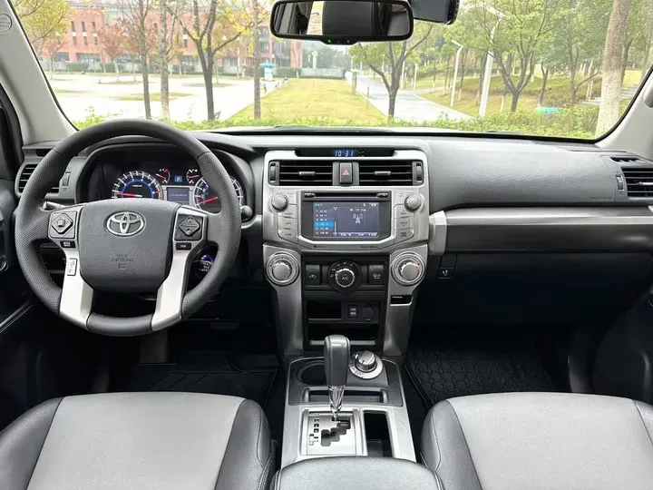 2022 Toyota 4Runner 4.0L 273HP V6 5AT,autocango,china used car exporter,china ev exporter,chinese used car exporter,chinese used ev exporter