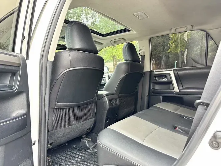 2022 Toyota 4Runner 4.0L 273HP V6 5AT,autocango,china used car exporter,china ev exporter,chinese used car exporter,chinese used ev exporter