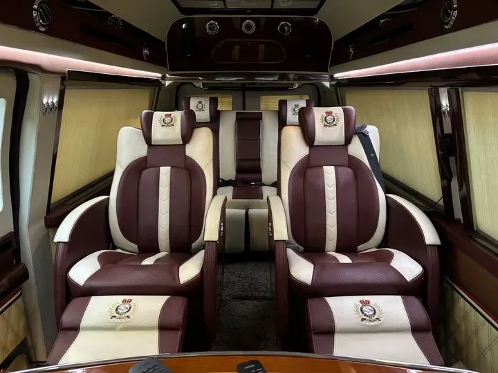 2011 Ford E350 5.4L 258HP V8 5AT,autocango,china used car exporter,china ev exporter,chinese used car exporter,chinese used ev exporter