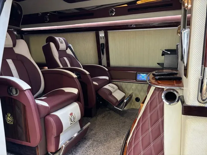 2011 Ford E350 5.4L 258HP V8 5AT,autocango,china used car exporter,china ev exporter,chinese used car exporter,chinese used ev exporter