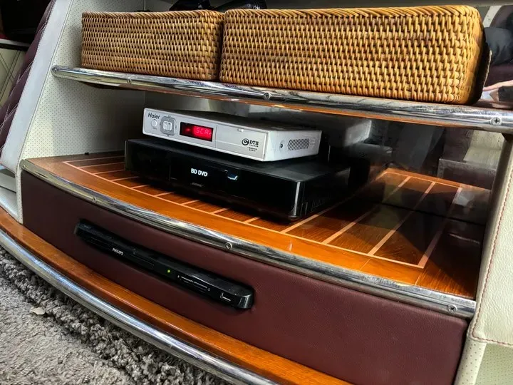 2011 Ford E350 5.4L 258HP V8 5AT,autocango,china used car exporter,china ev exporter,chinese used car exporter,chinese used ev exporter