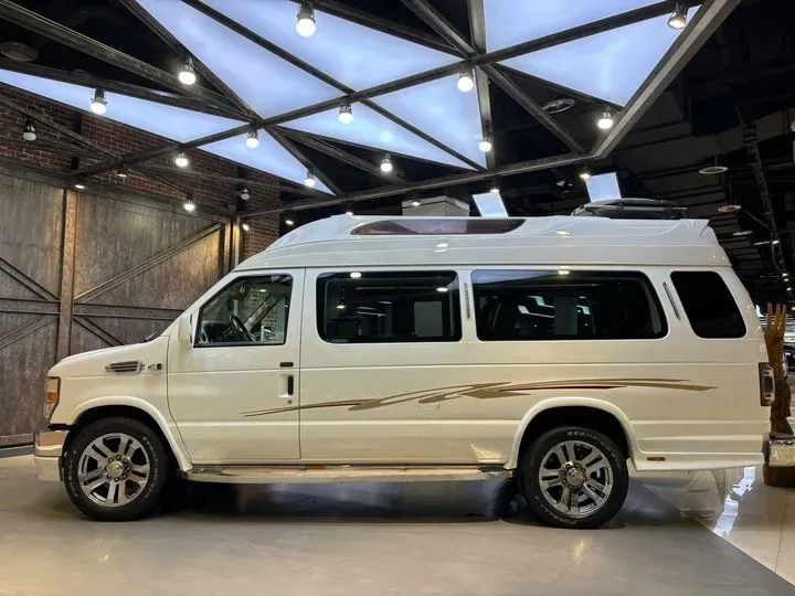 2011 Ford E350 5.4L 258HP V8 5AT,autocango,china used car exporter,china ev exporter,chinese used car exporter,chinese used ev exporter
