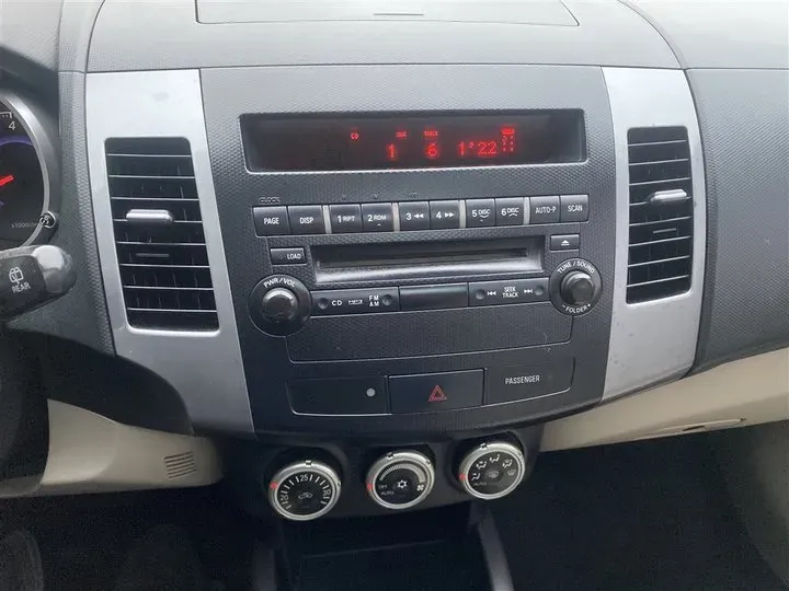 2008 Mitsubishi Outlander 3.0L 220HP V6 6AT,autocango,china used car exporter,china ev exporter,chinese used car exporter,chinese used ev exporter