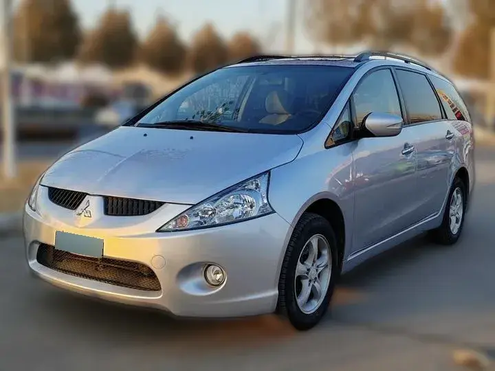 2006 Mitsubishi Grandis 2.4L 165HP L4 4AT