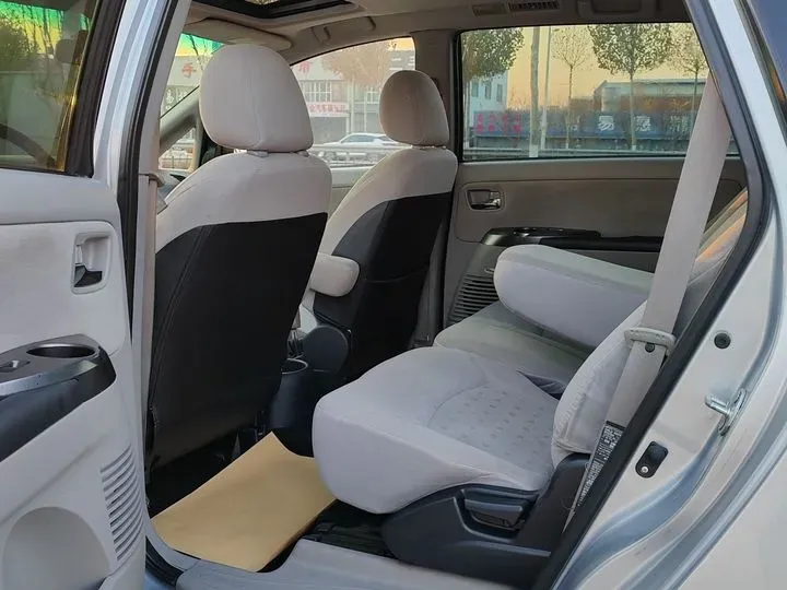 2006 Mitsubishi Grandis 2.4L 165HP L4 4AT,autocango,china used car exporter,china ev exporter,chinese used car exporter,chinese used ev exporter