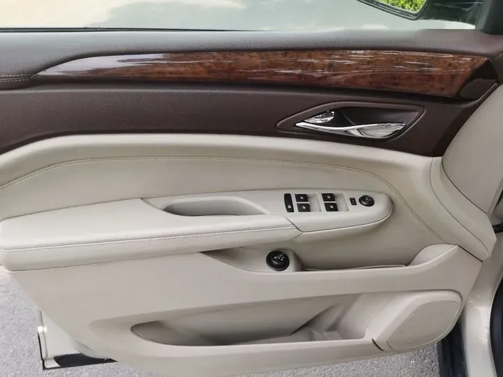 2012 Cadillac SRX 3.0L 271HP V6 6AT,autocango,china used car exporter,china ev exporter,chinese used car exporter,chinese used ev exporter