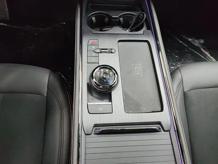 2022 Ford Mondeo 2.0T 238HP L4 8AT,autocango,china used car exporter,china ev exporter,chinese used car exporter,chinese used ev exporter