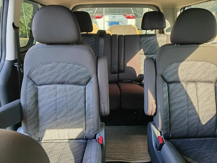 2022 DongFeng Forthing LingZhi Plus 2.0L 133HP L4 6MT,autocango,china used car exporter,china ev exporter,chinese used car exporter,chinese used ev exporter