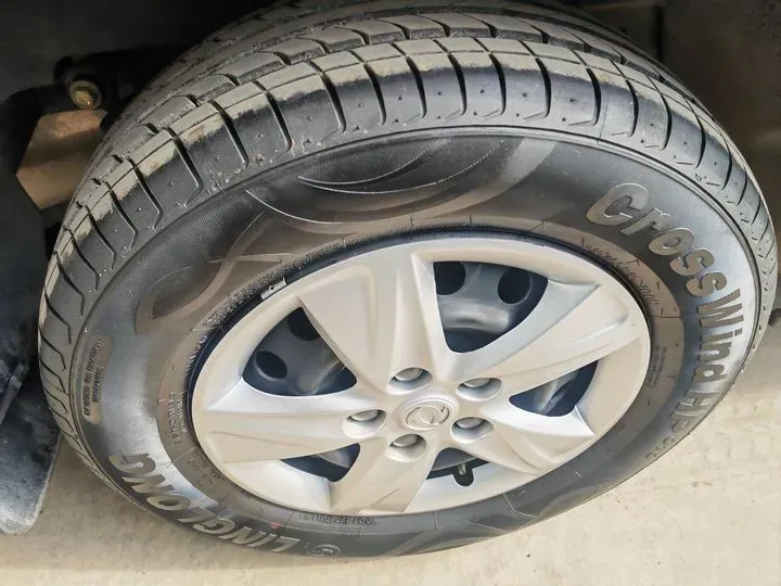 2022 DongFeng Forthing LingZhi Plus 2.0L 133HP L4 6MT,autocango,china used car exporter,china ev exporter,chinese used car exporter,chinese used ev exporter