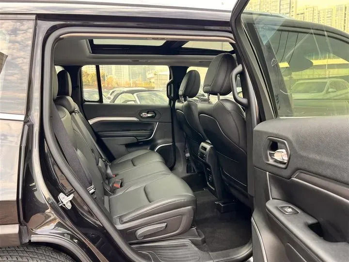 2020 Jeep Grand Commander 2.0T 265HP L4 9AT,autocango,china used car exporter,china ev exporter,chinese used car exporter,chinese used ev exporter