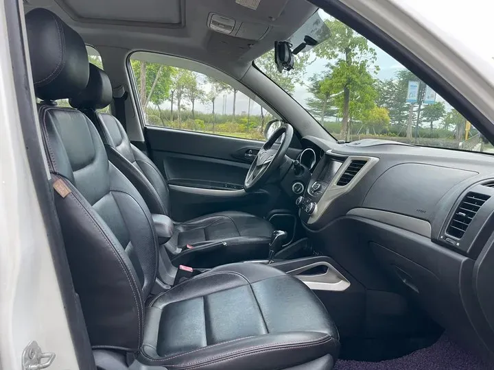 2014 ChangAn CS35 1.6L 125HP L4 4AT,autocango,china used car exporter,china ev exporter,chinese used car exporter,chinese used ev exporter