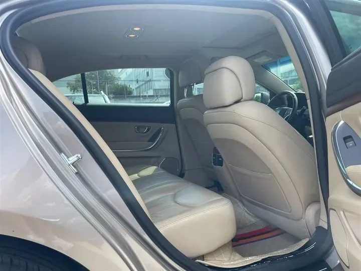 2012 Roewe 950 2.4L 186HP L4 6AT,autocango,china used car exporter,china ev exporter,chinese used car exporter,chinese used ev exporter