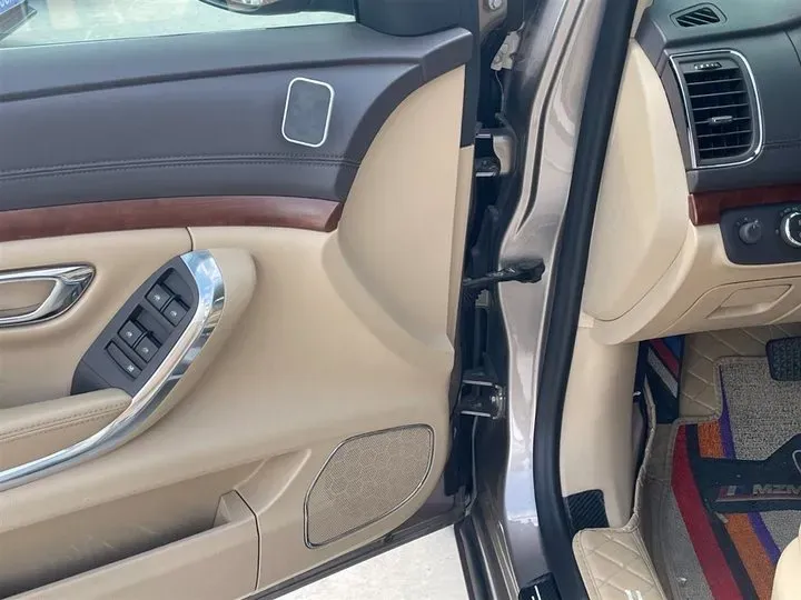 2012 Roewe 950 2.4L 186HP L4 6AT,autocango,china used car exporter,china ev exporter,chinese used car exporter,chinese used ev exporter