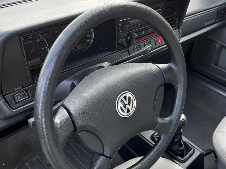 2004 Volkswagen Santana Classic 1.8L 95HP L4 5MT,autocango,china used car exporter,china ev exporter,chinese used car exporter,chinese used ev exporter