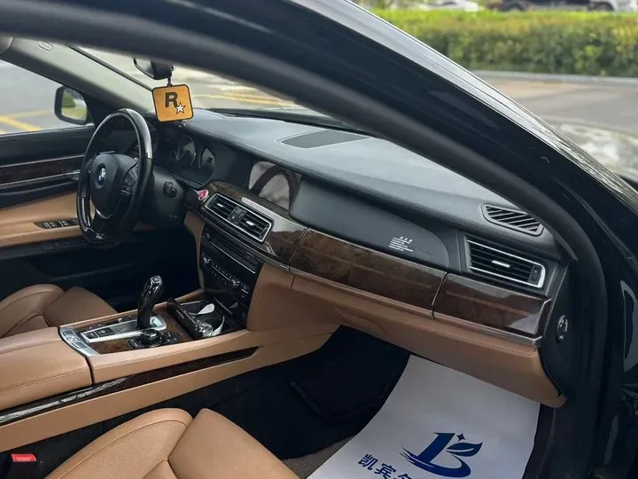 2010 BMW 7 Series 6.0T 544HP V12 8AT,autocango,china used car exporter,china ev exporter,chinese used car exporter,chinese used ev exporter
