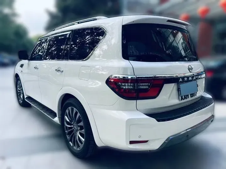 2023 Nissan Patrol 5.6L 400HP V8 7AT,autocango,china used car exporter,china ev exporter,chinese used car exporter,chinese used ev exporter