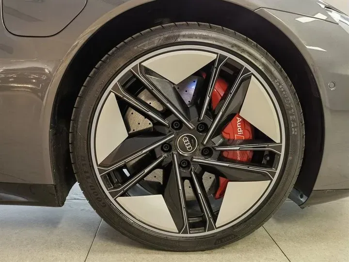 2023 Audi RS e-tron GT 2AT BEV 93.4KWH,autocango,china used car exporter,china ev exporter,chinese used car exporter,chinese used ev exporter