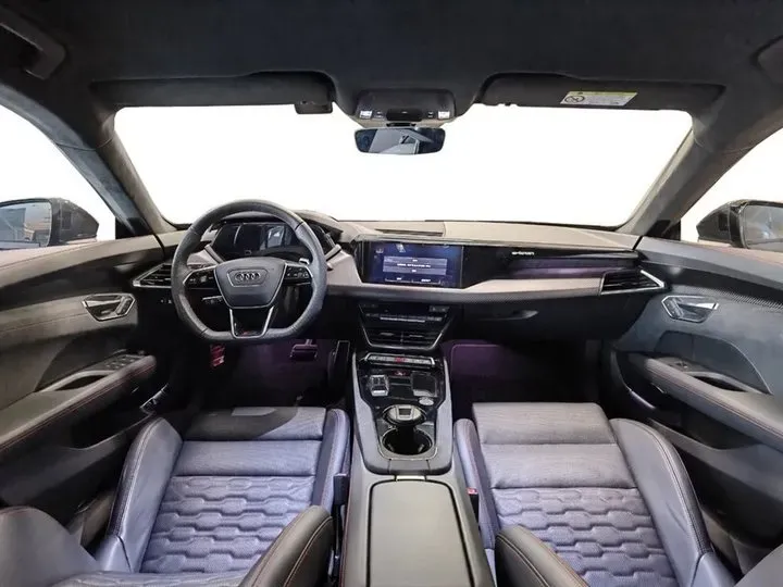 2023 Audi RS e-tron GT 2AT BEV 93.4KWH,autocango,china used car exporter,china ev exporter,chinese used car exporter,chinese used ev exporter