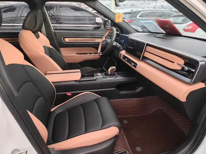 2023 Geely ICON 1.5T 181HP L4 7DCT,autocango,china used car exporter,china ev exporter,chinese used car exporter,chinese used ev exporter