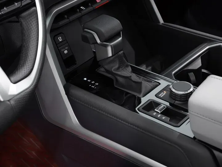 2022 JunTian YongMengZhe 3.5T 381HP V6 10AT,autocango,china used car exporter,china ev exporter,chinese used car exporter,chinese used ev exporter