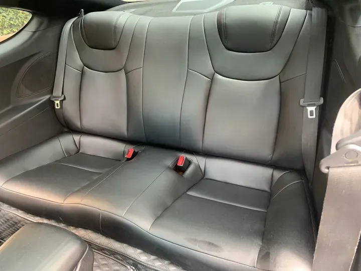 2012 Hyundai Rohens-Coupe 2.0T 260HP L4 8AT,autocango,china used car exporter,china ev exporter,chinese used car exporter,chinese used ev exporter