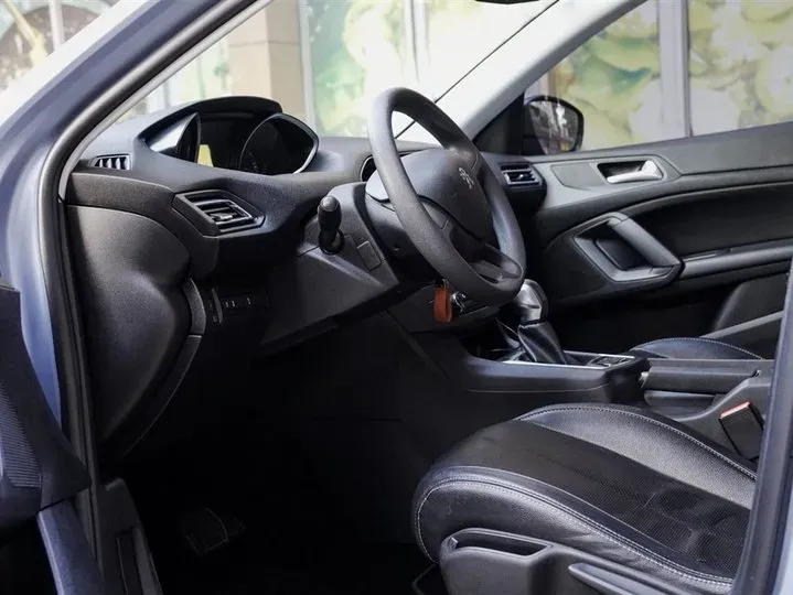 2015 Peugeot 308S 1.2T 136HP L3 6AT,autocango,china used car exporter,china ev exporter,chinese used car exporter,chinese used ev exporter