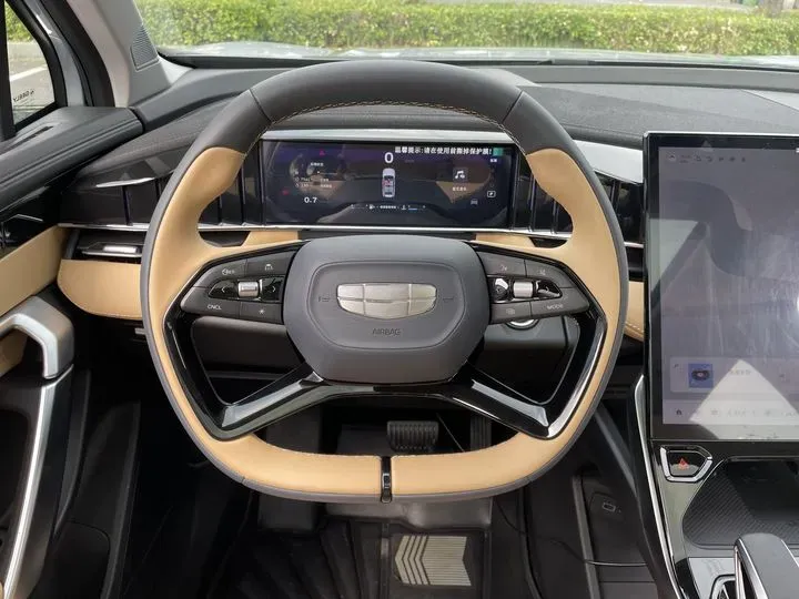 2023 Geely StarRay 1.5T 181HP L4 7DCT,autocango,china used car exporter,china ev exporter,chinese used car exporter,chinese used ev exporter