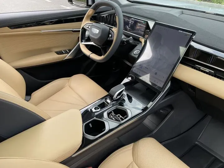 2023 Geely StarRay 1.5T 181HP L4 7DCT,autocango,china used car exporter,china ev exporter,chinese used car exporter,chinese used ev exporter