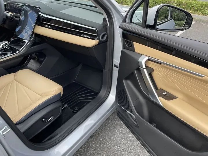 2023 Geely StarRay 1.5T 181HP L4 7DCT,autocango,china used car exporter,china ev exporter,chinese used car exporter,chinese used ev exporter