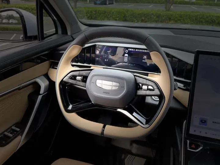 2023 Geely StarRay 1.5T 181HP L4 7DCT,autocango,china used car exporter,china ev exporter,chinese used car exporter,chinese used ev exporter