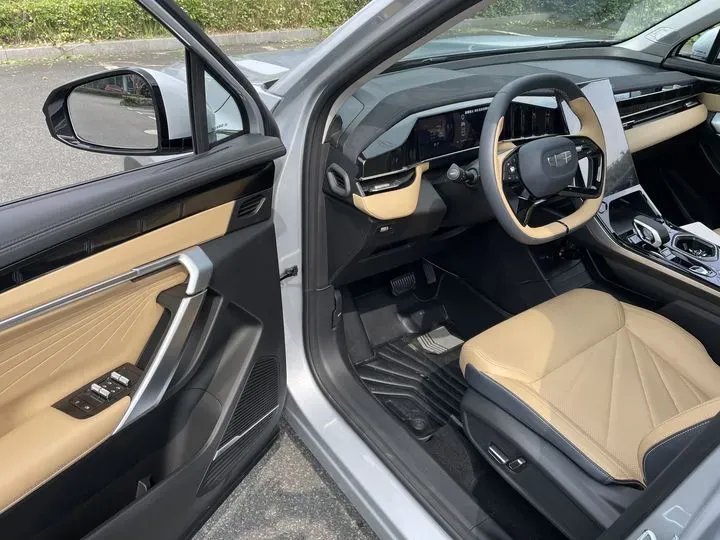 2023 Geely StarRay 1.5T 181HP L4 7DCT,autocango,china used car exporter,china ev exporter,chinese used car exporter,chinese used ev exporter