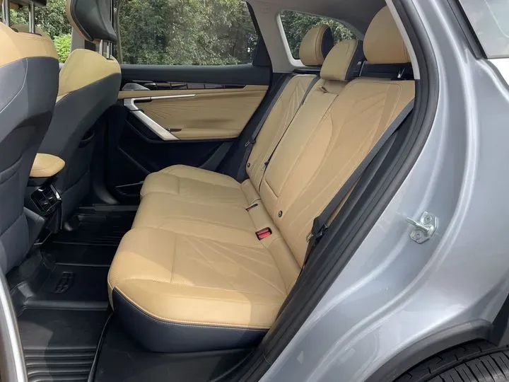 2023 Geely StarRay 1.5T 181HP L4 7DCT,autocango,china used car exporter,china ev exporter,chinese used car exporter,chinese used ev exporter