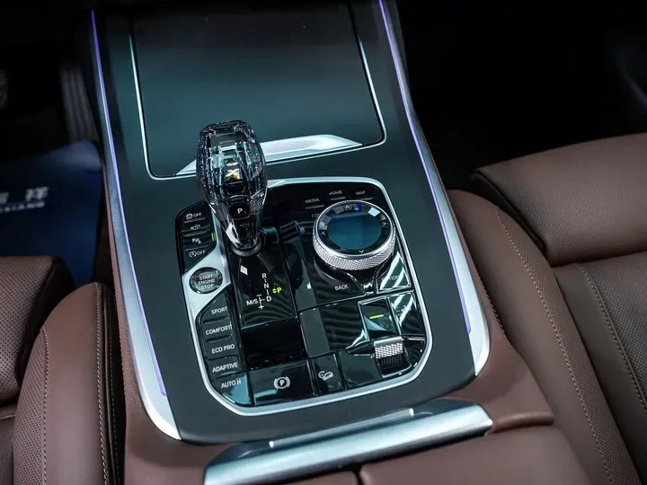 2021 BMW X7 3.0T 340HP L6 8AT,autocango,china used car exporter,china ev exporter,chinese used car exporter,chinese used ev exporter