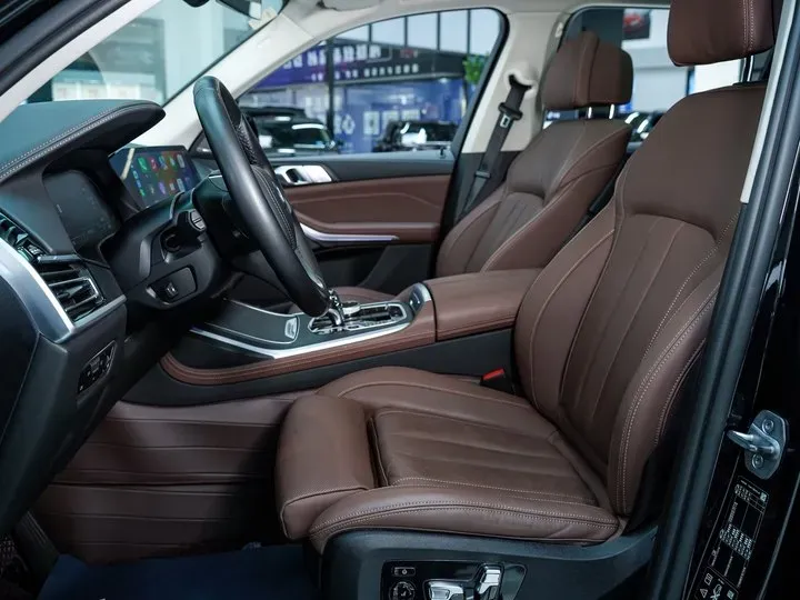 2021 BMW X7 3.0T 340HP L6 8AT,autocango,china used car exporter,china ev exporter,chinese used car exporter,chinese used ev exporter