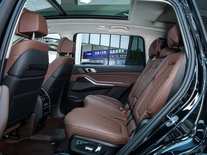 2021 BMW X7 3.0T 340HP L6 8AT,autocango,china used car exporter,china ev exporter,chinese used car exporter,chinese used ev exporter