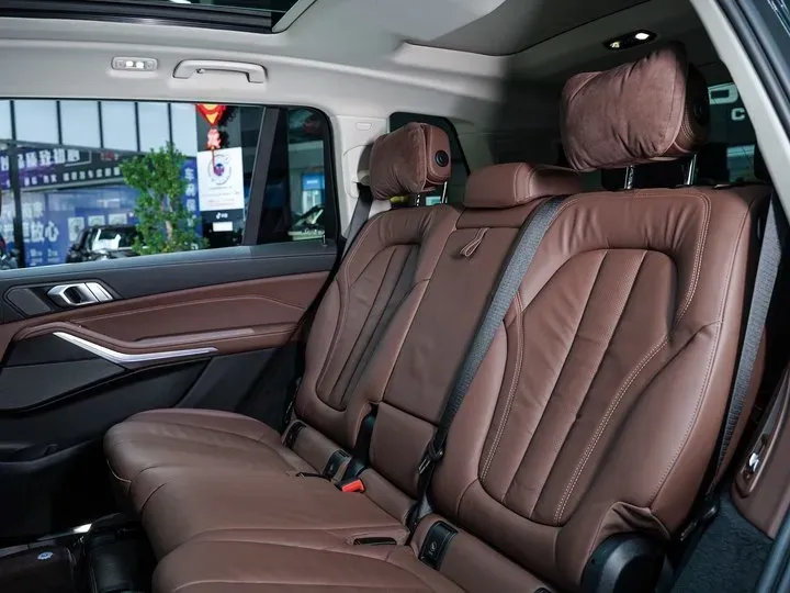 2021 BMW X7 3.0T 340HP L6 8AT,autocango,china used car exporter,china ev exporter,chinese used car exporter,chinese used ev exporter