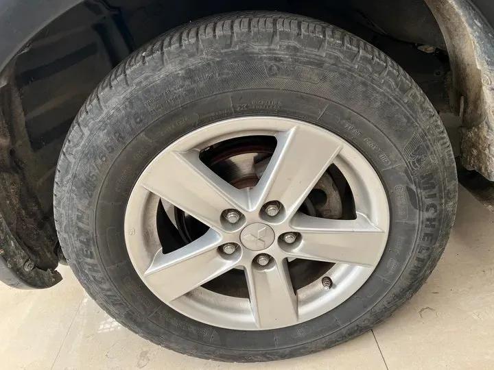 2011 Mitsubishi Zinger 2.0L 170HP L4 4AT,autocango,china used car exporter,china ev exporter,chinese used car exporter,chinese used ev exporter