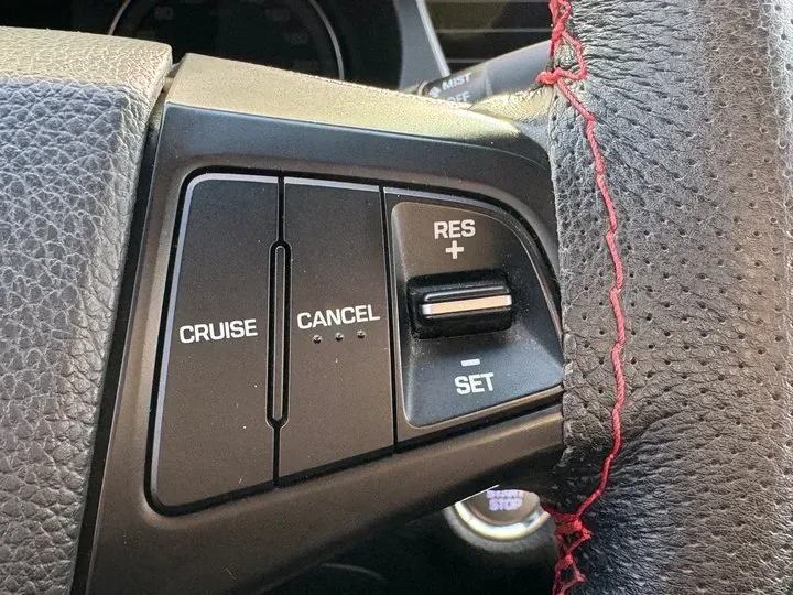 2014 Hyundai Mistra 1.8L 143HP L4 6AT,autocango,china used car exporter,china ev exporter,chinese used car exporter,chinese used ev exporter