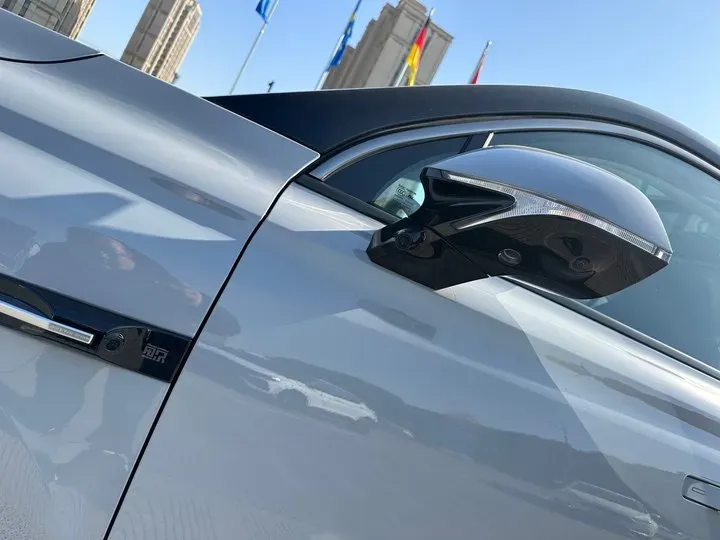 2022 Roewe Whale 2.0T 231HP L4 8AT,autocango,china used car exporter,china ev exporter,chinese used car exporter,chinese used ev exporter