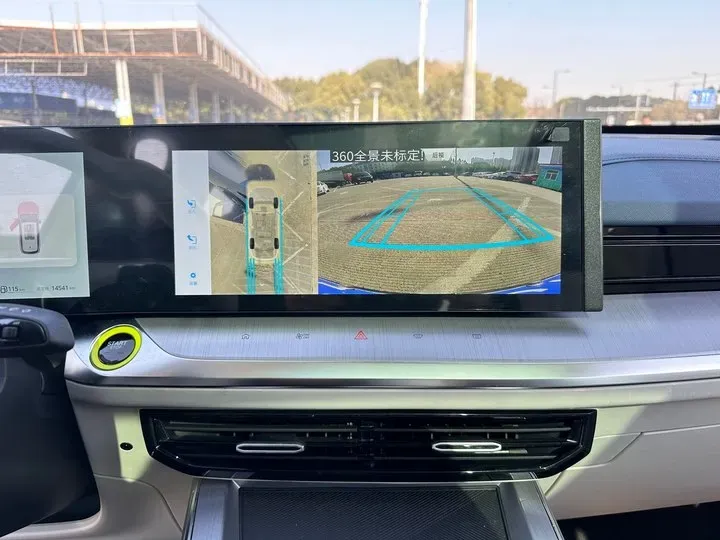 2022 Roewe Whale 2.0T 231HP L4 8AT,autocango,china used car exporter,china ev exporter,chinese used car exporter,chinese used ev exporter