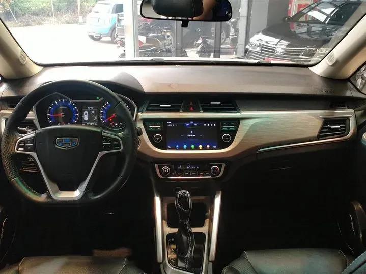 2017 Geely Vision X3 1.5L 102HP L4 4AT,autocango,china used car exporter,china ev exporter,chinese used car exporter,chinese used ev exporter