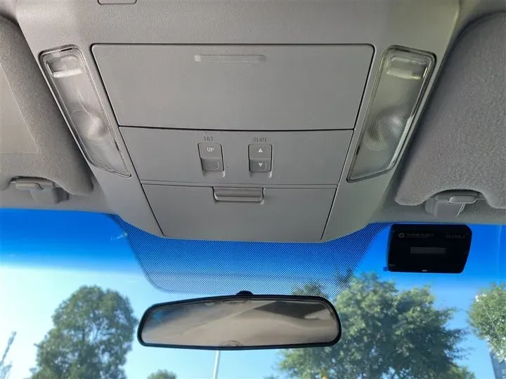 2010 Maserati GranCabrio 4.7L 439HP V8 6AT,autocango,china used car exporter,china ev exporter,chinese used car exporter,chinese used ev exporter