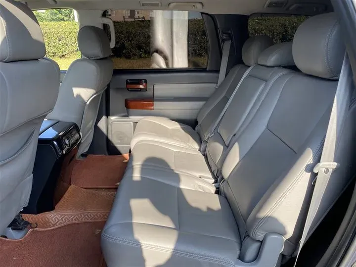 2010 Maserati GranCabrio 4.7L 439HP V8 6AT,autocango,china used car exporter,china ev exporter,chinese used car exporter,chinese used ev exporter