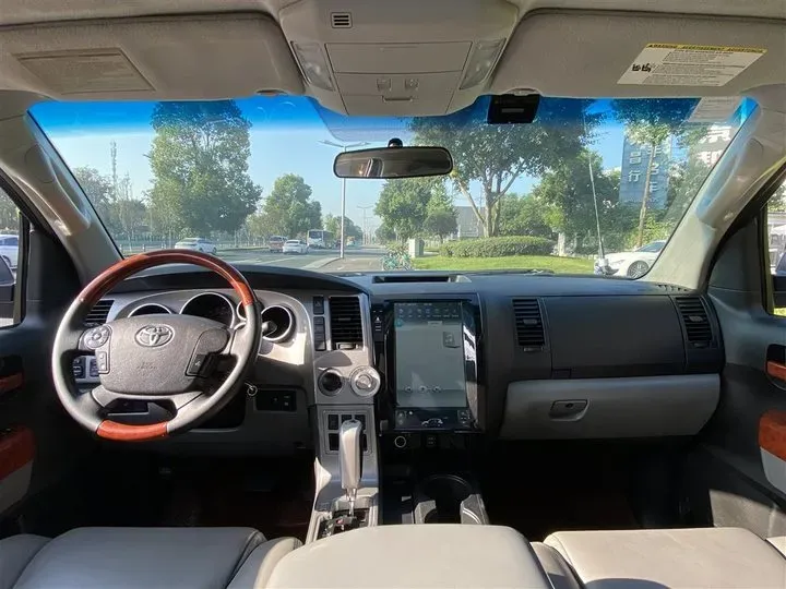 2010 Maserati GranCabrio 4.7L 439HP V8 6AT,autocango,china used car exporter,china ev exporter,chinese used car exporter,chinese used ev exporter