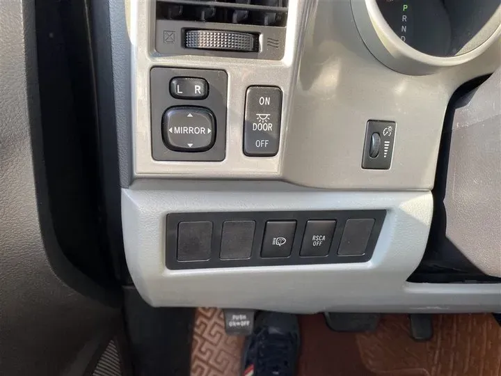 2010 Maserati GranCabrio 4.7L 439HP V8 6AT,autocango,china used car exporter,china ev exporter,chinese used car exporter,chinese used ev exporter