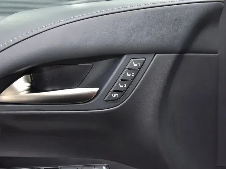 2009 Lexus LX 5.7L 367HP V8 6AT,autocango,china used car exporter,china ev exporter,chinese used car exporter,chinese used ev exporter