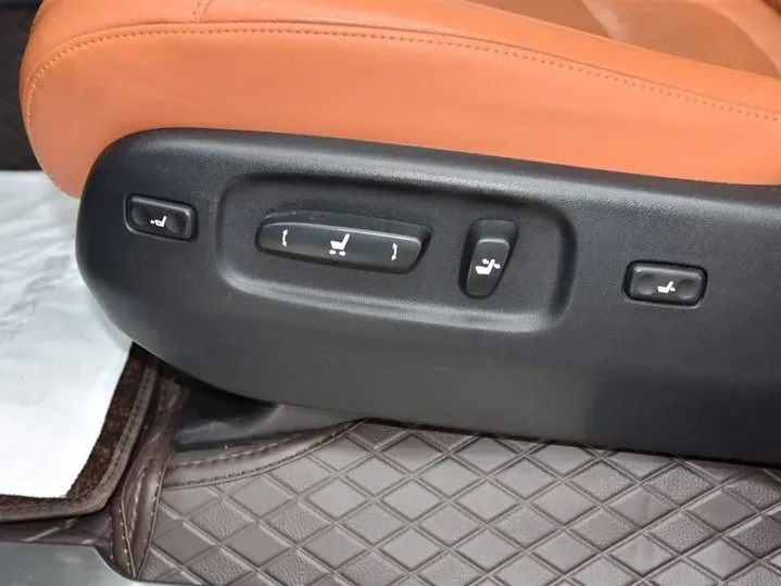 2009 Lexus LX 5.7L 367HP V8 6AT,autocango,china used car exporter,china ev exporter,chinese used car exporter,chinese used ev exporter