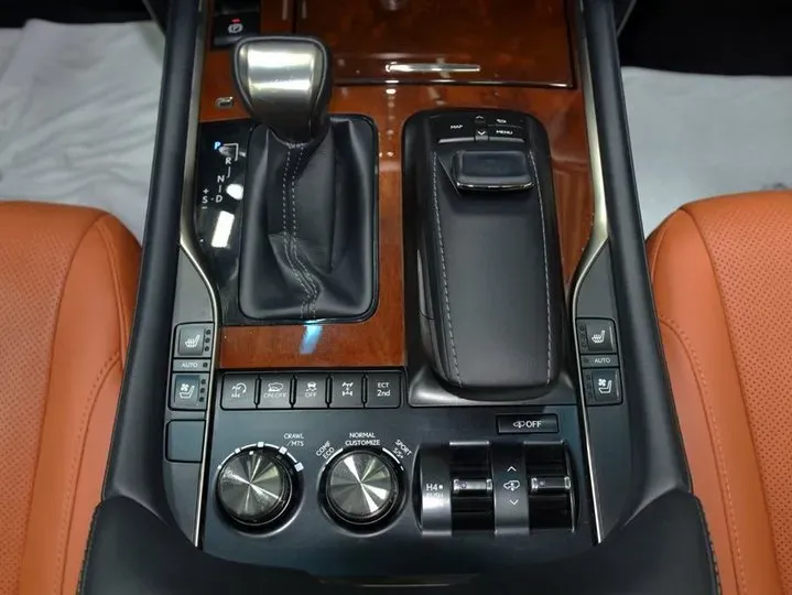 2009 Lexus LX 5.7L 367HP V8 6AT,autocango,china used car exporter,china ev exporter,chinese used car exporter,chinese used ev exporter