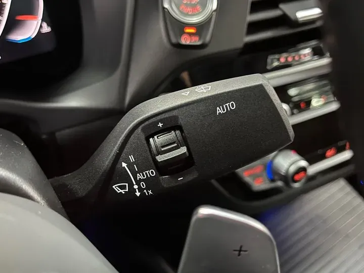 2020 BMW X4 2.0T 184HP L4 8AT,autocango,china used car exporter,china ev exporter,chinese used car exporter,chinese used ev exporter